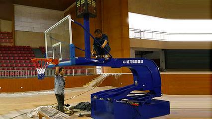 深圳液壓籃球架多少錢(qián)