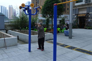 新增570件健身器材，花果園居民家門口變身“運動中心”